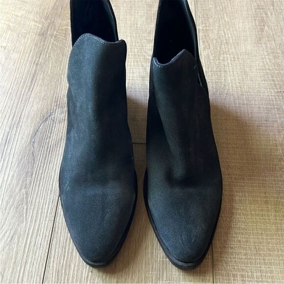 Free People Charm Double V Ankle Boots Black Suede Ankle Boots US 9.5 - Picture 3 of 10